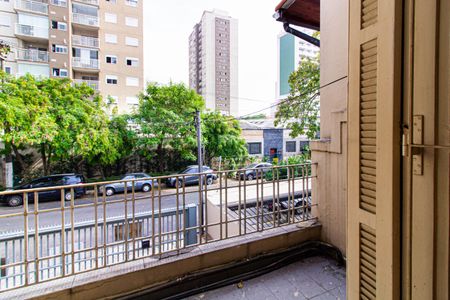 Casa à venda com 260m², 4 quartos e 5 vagasSacada do Quarto 2