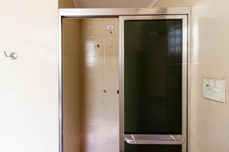 Casa à venda com 260m², 4 quartos e 5 vagasBanheiro 1