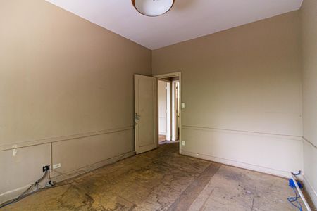 Casa à venda com 260m², 4 quartos e 5 vagasQuarto 1