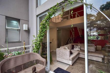 Apartamento à venda com 89m², 1 quarto e 2 vagas Apartamento à venda com 89m², 1 quarto e 2 vagasVaranda