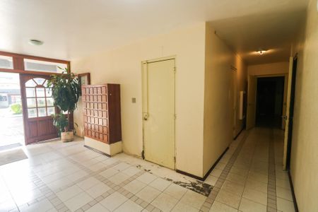 Apartamento à venda com 70m², 2 quartos e 1 vagaHall de entrada