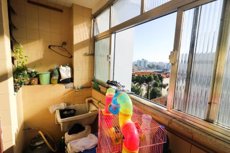 Apartamento à venda com 70m², 2 quartos e 1 vagaÁrea de Serviço