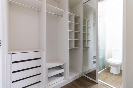 Apartamento à venda com 85m², 3 quartos e 2 vagasCloset da Suíte