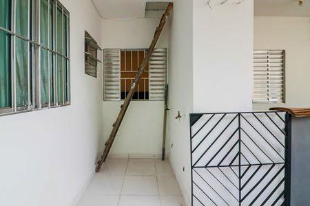 Casa para alugar com 50m², 2 quartos e 1 vagaÁrea de Serviço