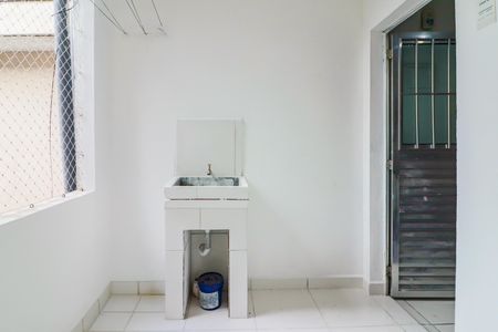 Casa para alugar com 50m², 2 quartos e 1 vagaÁrea de Serviço