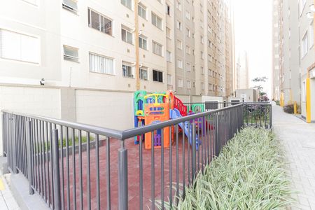 Apartamento para alugar com 43m², 2 quartos e 1 vaga Apartamento para alugar com 43m², 2 quartos e 1 vagaÁrea comum - Playground