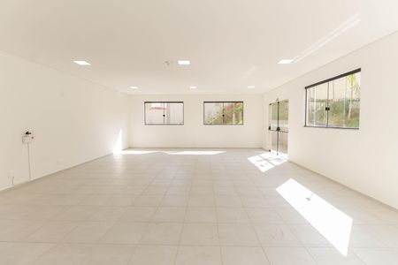 Apartamento para alugar com 43m², 2 quartos e 1 vaga Apartamento para alugar com 43m², 2 quartos e 1 vagaÁrea comum - Salão de festas
