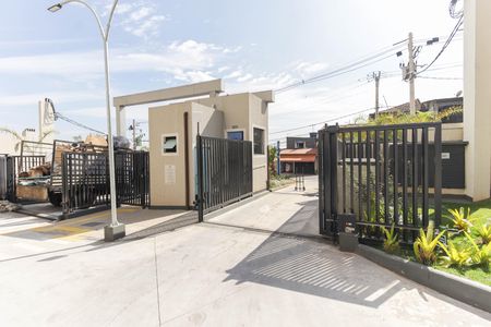 Apartamento para alugar com 43m², 2 quartos e 1 vaga Apartamento para alugar com 43m², 2 quartos e 1 vagaFachada