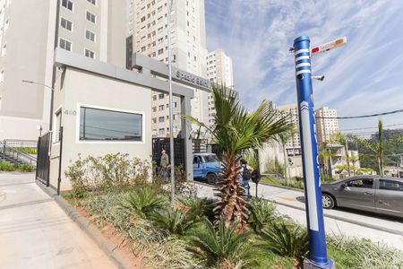 Apartamento para alugar com 43m², 2 quartos e 1 vaga Apartamento para alugar com 43m², 2 quartos e 1 vagaFachada