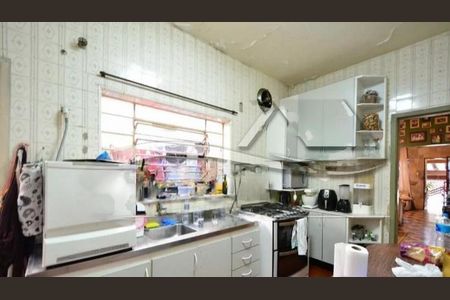 Casa à venda com 170m², 3 quartos e 2 vagas