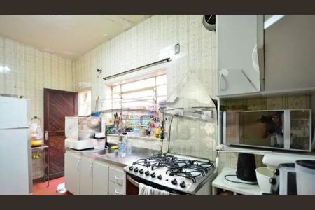 Casa à venda com 170m², 3 quartos e 2 vagas
