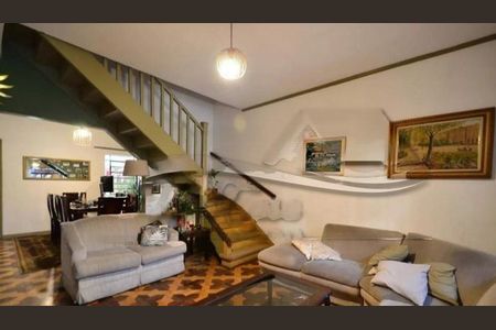 Casa à venda com 3 quartos, 170m² em Mirandópolis, São Paulo