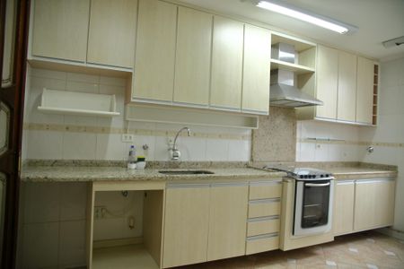 Apartamento à venda com 90m², 2 quartos e 1 vagaCozinha