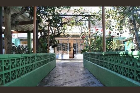 Casa à venda com 210m², 4 quartos e 4 vagas