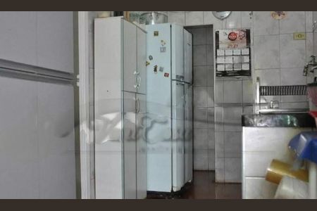 Casa à venda com 210m², 4 quartos e 4 vagas