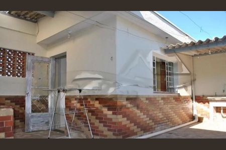 Casa à venda com 210m², 4 quartos e 4 vagas