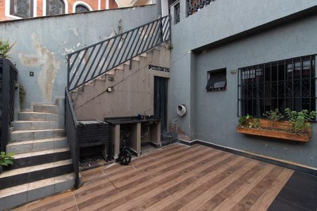 Studio para alugar com 28m², 1 quarto e 1 vagaEscada