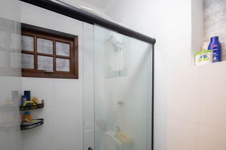 Banheiro de apartamento para alugar com 1 quarto, 30m² em Vila Mazzei, São Paulo