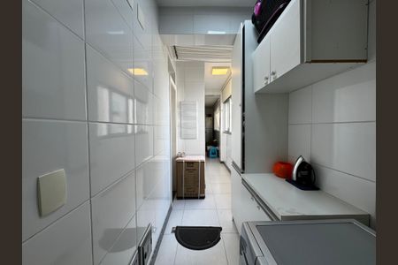 Apartamento à venda com 130m², 4 quartos e 3 vagasLavanderia