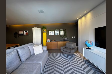 Apartamento à venda com 130m², 4 quartos e 3 vagasSala