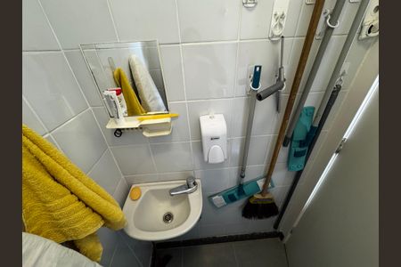 Apartamento à venda com 130m², 4 quartos e 3 vagasBanheiro de Serviço