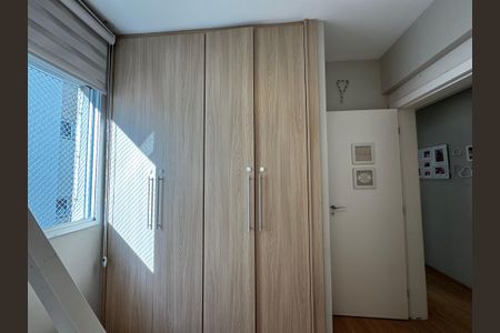 Apartamento à venda com 130m², 4 quartos e 3 vagasQuarto 2