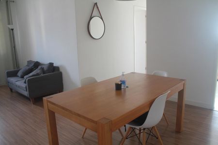 Apartamento à venda com 65m², 2 quartos e 1 vagaSala