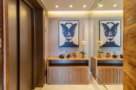 Apartamento à venda com 380m², 5 quartos e 3 vagas Apartamento à venda com 380m², 5 quartos e 3 vagasHall