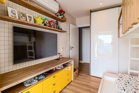 Apartamento à venda com 380m², 5 quartos e 3 vagas Apartamento à venda com 380m², 5 quartos e 3 vagasQuarto 01