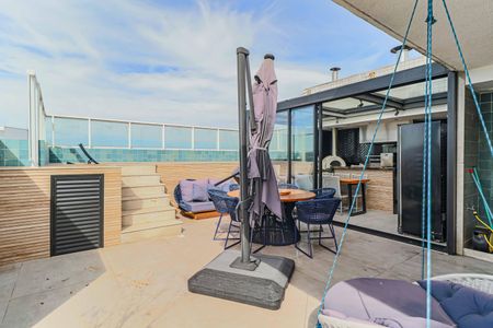 Apartamento à venda com 380m², 5 quartos e 3 vagas Apartamento à venda com 380m², 5 quartos e 3 vagasEspaço de lazer