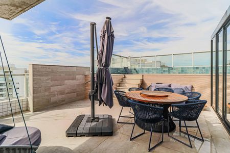 Apartamento à venda com 380m², 5 quartos e 3 vagas Apartamento à venda com 380m², 5 quartos e 3 vagasEspaço de lazer