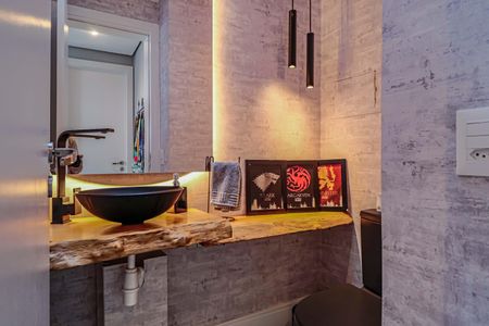 Apartamento à venda com 380m², 5 quartos e 3 vagas Apartamento à venda com 380m², 5 quartos e 3 vagasLavabo 2