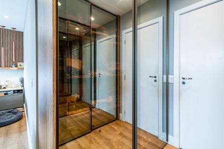 Apartamento à venda com 380m², 5 quartos e 3 vagas Apartamento à venda com 380m², 5 quartos e 3 vagasSuite 01 - Closet