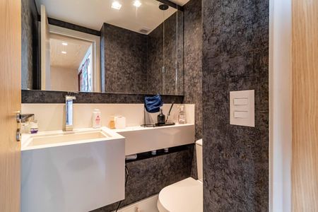 Apartamento à venda com 380m², 5 quartos e 3 vagas Apartamento à venda com 380m², 5 quartos e 3 vagasLavabo