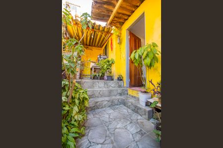 Casa à venda com 125m², 4 quartos e 1 vaga Casa à venda com 125m², 4 quartos e 1 vagaEntrada