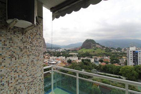 Apartamento para alugar com 63m², 2 quartos e 1 vagaSala - Varanda