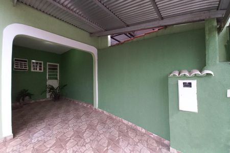 Casa à venda com 125m², 3 quartos e 3 vagas Casa à venda com 125m², 3 quartos e 3 vagasGaragem