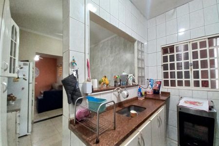 Casa à venda com 125m², 3 quartos e 3 vagas Casa à venda com 125m², 3 quartos e 3 vagasCozinha