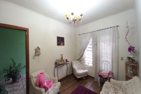 Casa à venda com 125m², 3 quartos e 3 vagas Casa à venda com 125m², 3 quartos e 3 vagasSala