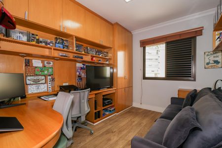 Apartamento à venda com 177m², 3 quartos e 3 vagasQuarto 