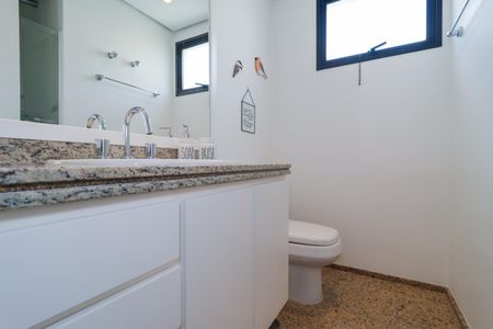 Apartamento à venda com 177m², 3 quartos e 3 vagasBanheiro da Suíte 2