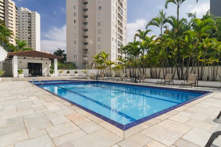 Apartamento à venda com 177m², 3 quartos e 3 vagasÁrea comum - Piscina