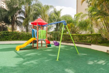Apartamento à venda com 177m², 3 quartos e 3 vagasÁrea comum - Playground