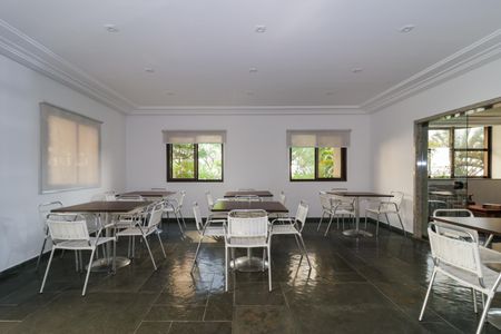 Apartamento à venda com 177m², 3 quartos e 3 vagasÁrea comum - Salão de festas