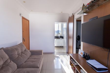 Apartamento à venda com 100m², 2 quartos e 1 vaga Apartamento à venda com 100m², 2 quartos e 1 vagaSala