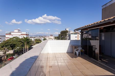 Apartamento à venda com 100m², 2 quartos e 1 vaga Apartamento à venda com 100m², 2 quartos e 1 vagaCobertura - area externa