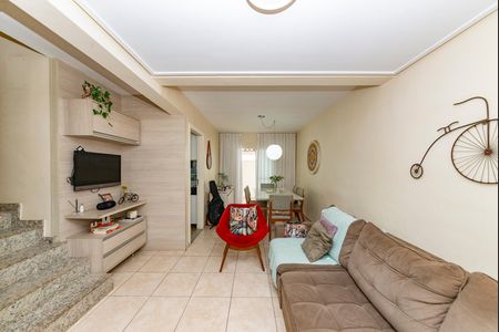 Casa de condomínio à venda com 143m², 3 quartos e 2 vagas Casa de condomínio à venda com 143m², 3 quartos e 2 vagasSala