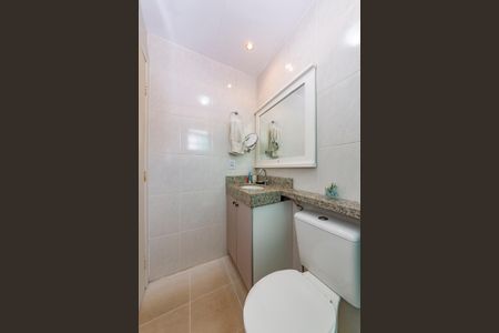 Casa de condomínio à venda com 143m², 3 quartos e 2 vagas Casa de condomínio à venda com 143m², 3 quartos e 2 vagasBanheiro Social