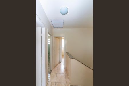 Casa de condomínio à venda com 143m², 3 quartos e 2 vagas Casa de condomínio à venda com 143m², 3 quartos e 2 vagasBanheiro Social