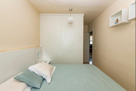 Casa de condomínio à venda com 143m², 3 quartos e 2 vagas Casa de condomínio à venda com 143m², 3 quartos e 2 vagasSuíte